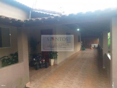 Chcara para Venda, em Pouso Alegre, bairro JARDIM FLORESTA, 3 dormitrios, 3 banheiros, 1 sute, 3 vagas