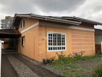 Casa para Venda, em Joinville, bairro Costa e Silva, 3 dormitrios, 2 banheiros, 2 vagas