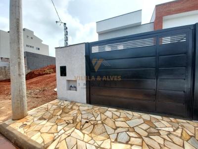 Casa para Venda, em Alfenas, bairro Cidade Jardim, 3 dormitrios, 2 banheiros, 1 sute, 2 vagas