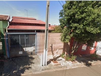 Casa para Venda, em Londrina, bairro Jardim Alto do Cafezal, 4 dormitrios, 1 banheiro, 1 sute, 1 vaga