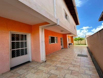 Casa para Venda, em Extrema, bairro Cachoeira 3, 2 dormitrios, 1 banheiro, 2 vagas