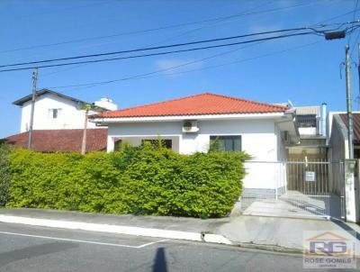 Casa para Venda, em Balnerio Cambori, bairro Municpios, 4 dormitrios, 3 banheiros, 1 sute, 3 vagas