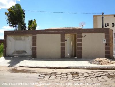 Casa para Venda, em Porteirinha, bairro Bairro: Centro, 3 dormitrios, 2 banheiros, 1 sute, 4 vagas