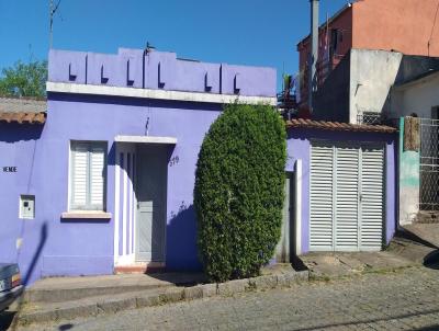 Casa para Venda, em Canguu, bairro Centro, 2 dormitrios, 2 banheiros, 1 vaga