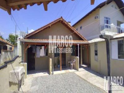 Casa para Venda, em Balnerio Barra do Sul, bairro Centro, 3 dormitrios, 3 banheiros