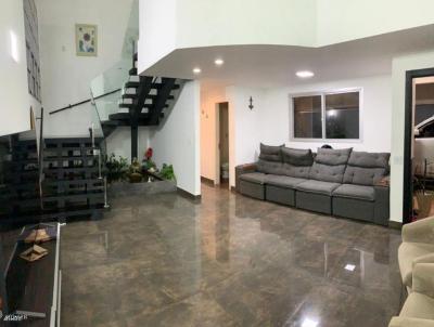 Casa para Temporada, em Matinhos, bairro Centro, 4 dormitrios, 3 banheiros, 1 sute, 2 vagas