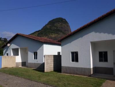 Casa em Condomnio para Venda, em Maca, bairro BR 101, 3 dormitrios, 2 banheiros, 1 sute, 1 vaga