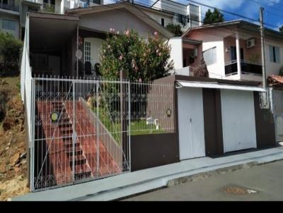 Casa para Venda, em Concrdia, bairro Naes, 2 dormitrios, 2 banheiros, 1 vaga