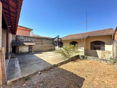 Casa para Venda, em Belo Horizonte, bairro Copacabana, 3 dormitrios, 2 banheiros, 1 sute, 2 vagas