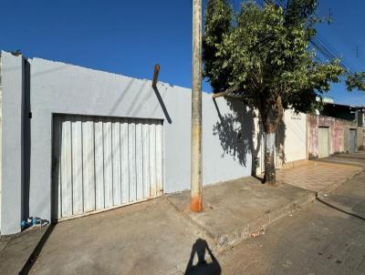 Casa para Venda, em Montes Claros, bairro Jardim So Geraldo, 2 dormitrios, 1 banheiro, 1 vaga