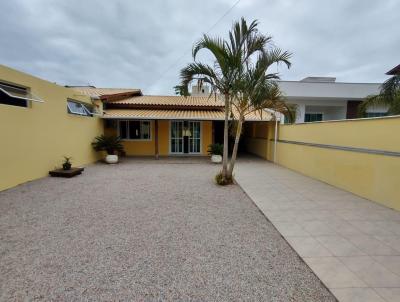 Casa para Locao, em Bombinhas, bairro Canto Grande, 3 dormitrios, 1 banheiro, 1 sute, 2 vagas