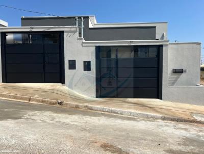 Casa para Venda, em Santa Rita do Sapuca, bairro Bela Vista