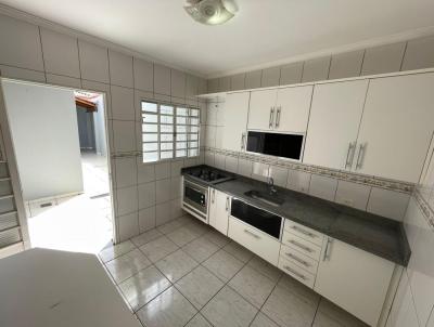 Casa para Venda, em Itu, bairro SAO DOMINGOS, 2 dormit�rios, 2 banheiros, 1 su�te, 3 vagas