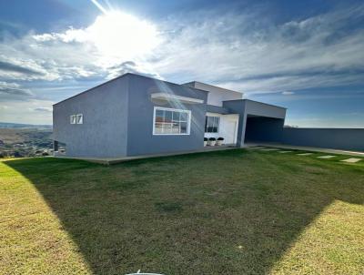 Casa para Venda, em Paty do Alferes, bairro Recanto dos Eucaliptos, 3 dormitrios, 2 banheiros, 1 sute, 1 vaga