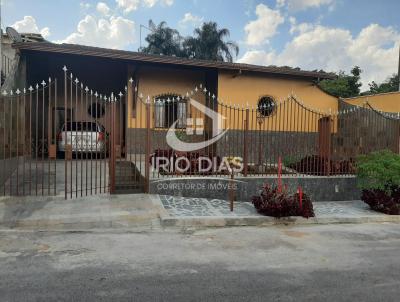 Casa para Venda, em Belo Horizonte, bairro Itatiaia, 4 dormitrios, 3 banheiros, 1 sute, 2 vagas