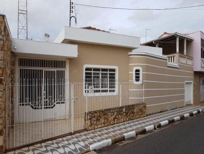 Casa para Venda, em Tatu, bairro CENTRO, 3 dormitrios, 3 banheiros, 1 sute, 4 vagas