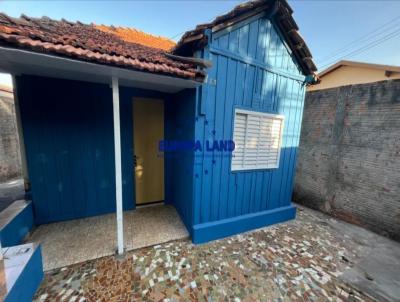 Casa para Locao, em Bauru, bairro Vila Giunta, 2 dormitrios, 1 banheiro, 3 vagas