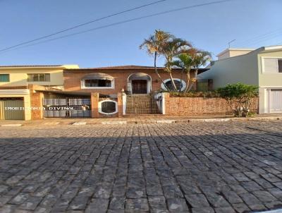 Casa para Venda, em Ouro Fino, bairro CENTRO