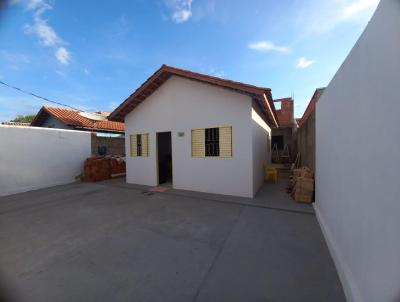 Casa para Venda, em Cuiab, bairro Residencial Arica, 2 dormitrios, 1 banheiro, 2 vagas