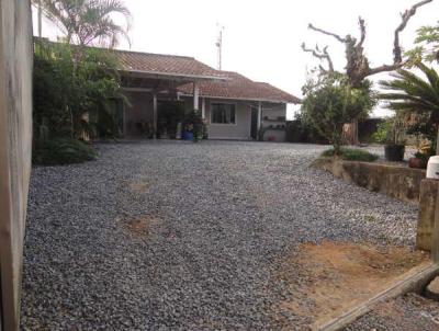 Casa para Venda, em Jaragu do Sul, bairro Ilha da Figueira, 3 dormitrios, 2 banheiros, 1 vaga