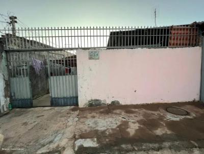 Casas Financiveis para Venda, em Braslia, bairro Santa Maria, 2 dormitrios, 2 banheiros, 3 vagas