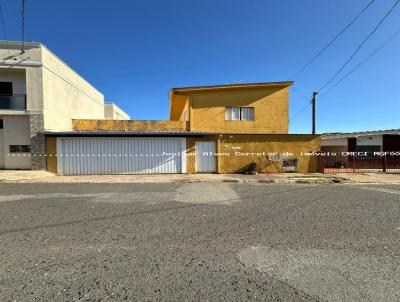 Casa para Venda, em Guaxup, bairro centro, 3 dormitrios, 2 banheiros, 4 vagas