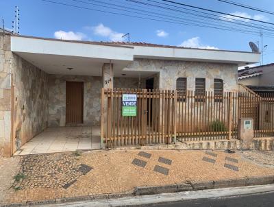 Casa para Venda, em Catanduva, bairro Loteamento Cerradinho