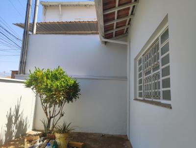 Casa para Venda, em Araras, bairro Haise Maria, 2 dormitrios, 1 banheiro, 2 vagas