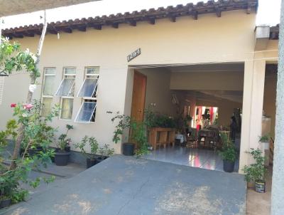 Casa para Venda, em Umuarama, bairro Zona VII, 3 dormitrios, 1 banheiro