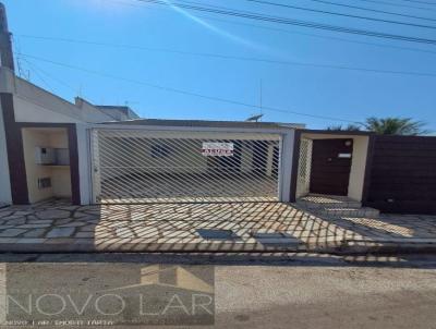 Casa para Locao, em Adamantina, bairro Centro, 3 dormitrios, 1 banheiro, 2 sutes, 2 vagas