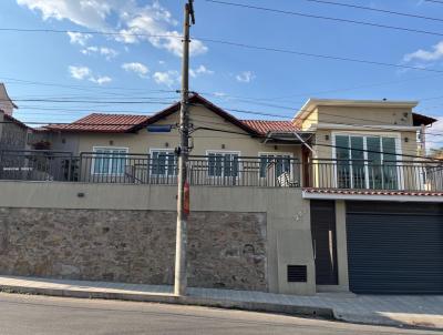 Casa para Venda, em Barbacena, bairro Grogot, 4 dormitrios, 2 banheiros, 2 sutes, 2 vagas