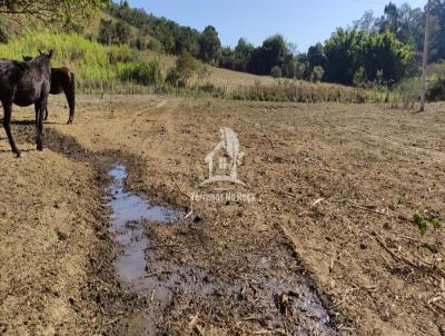 Fazendinha para Venda, em Oliveira, bairro zona rural, 3 dormitrios, 2 banheiros, 2 vagas