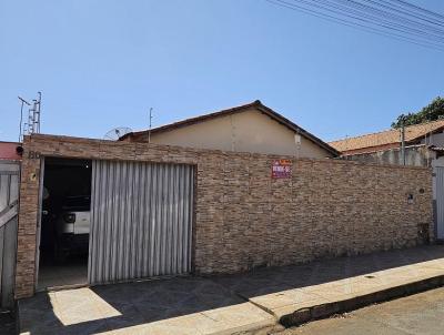 Casa para Venda, em Carmo do Paranaba, bairro BAIRRO MORRO GRANDE, 3 dormitrios, 2 banheiros, 1 sute, 1 vaga