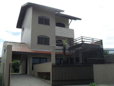 Casa para Venda, em Guaratuba, bairro Coroados, 4 dormitrios, 3 banheiros, 3 sutes, 2 vagas