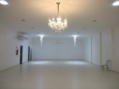 Loja Comercial para Locao, em Camaari, bairro Dois de Julho, 2 banheiros