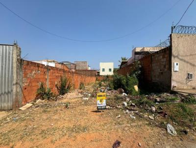 Lote para Venda, em Montes Claros, bairro Santa Laura