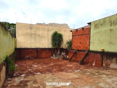 Sobrado para Venda, em Umuarama, bairro Zona I, 4 dormitrios, 2 banheiros, 2 vagas