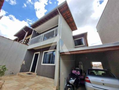 Casa para Venda, em Poos de Caldas, bairro Residencial Santa Clara, 3 dormitrios, 2 banheiros, 1 sute, 1 vaga