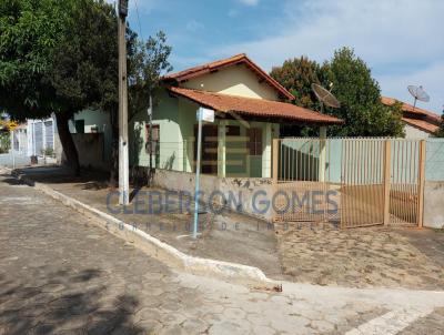 Casa para Venda, em Caldas Novas, bairro Jardim Metodista, 3 dormitrios, 1 banheiro, 1 sute, 1 vaga