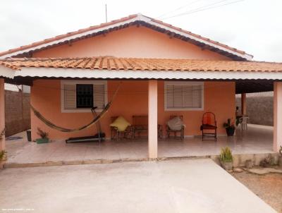 Casa para Venda, em Jarinu, bairro Maracan, 3 dormitrios, 2 banheiros, 1 sute, 4 vagas