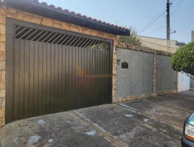 Casa para Locao, em Bauru, bairro Conjunto Habitacional Engenheiro Otvio Rasi, 2 dormitrios, 1 banheiro, 1 sute, 2 vagas