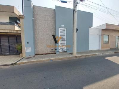 Casa para Venda, em Alfenas, bairro Centro, 3 dormitrios, 3 banheiros, 1 sute, 4 vagas