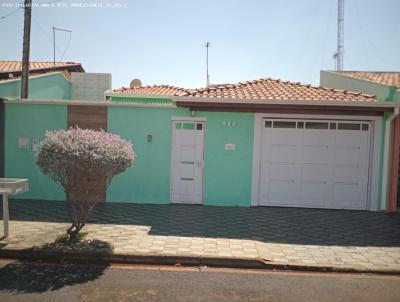 Casa para Venda, em Pirassununga, bairro JARDIM ITALIA, 2 dormitrios, 2 banheiros, 1 sute, 2 vagas