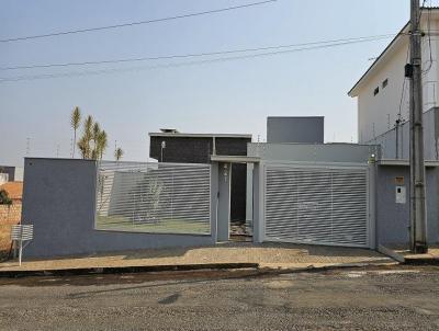 Casa para Venda, em Carmo do Paranaba, bairro JARDIM JB, 4 dormitrios, 3 banheiros, 1 sute, 4 vagas