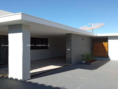 Casa para Venda, em Jaboticabal, bairro CENTRO, 2 dormitrios, 1 banheiro, 1 sute, 2 vagas