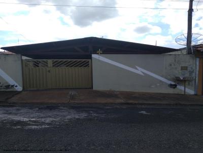 Casa para Venda, em So Carlos, bairro Residencial Parque Douradinho, 3 dormitrios, 2 banheiros, 2 vagas