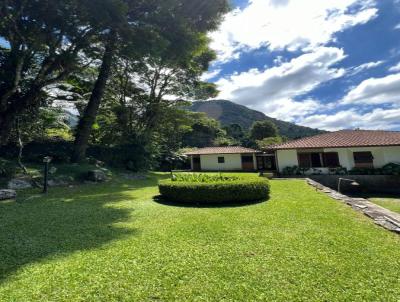 Casa para Venda, em Terespolis, bairro Granja Guarany, 5 dormitrios, 2 banheiros, 3 sutes, 4 vagas