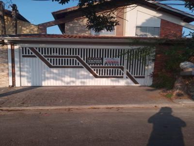 Casa para Venda, em So Jos dos Campos, bairro Bosque dos Eucaliptos, 3 dormitrios, 2 banheiros, 1 sute, 2 vagas