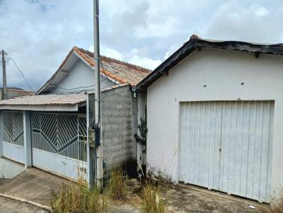 Casa para Venda, em Toledo, bairro Centro, 3 dormitrios, 1 banheiro, 1 vaga