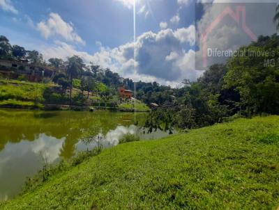 Chcara para Venda, em Contagem, bairro Novo Retiro, 3 dormitrios, 2 banheiros, 1 sute, 3 vagas